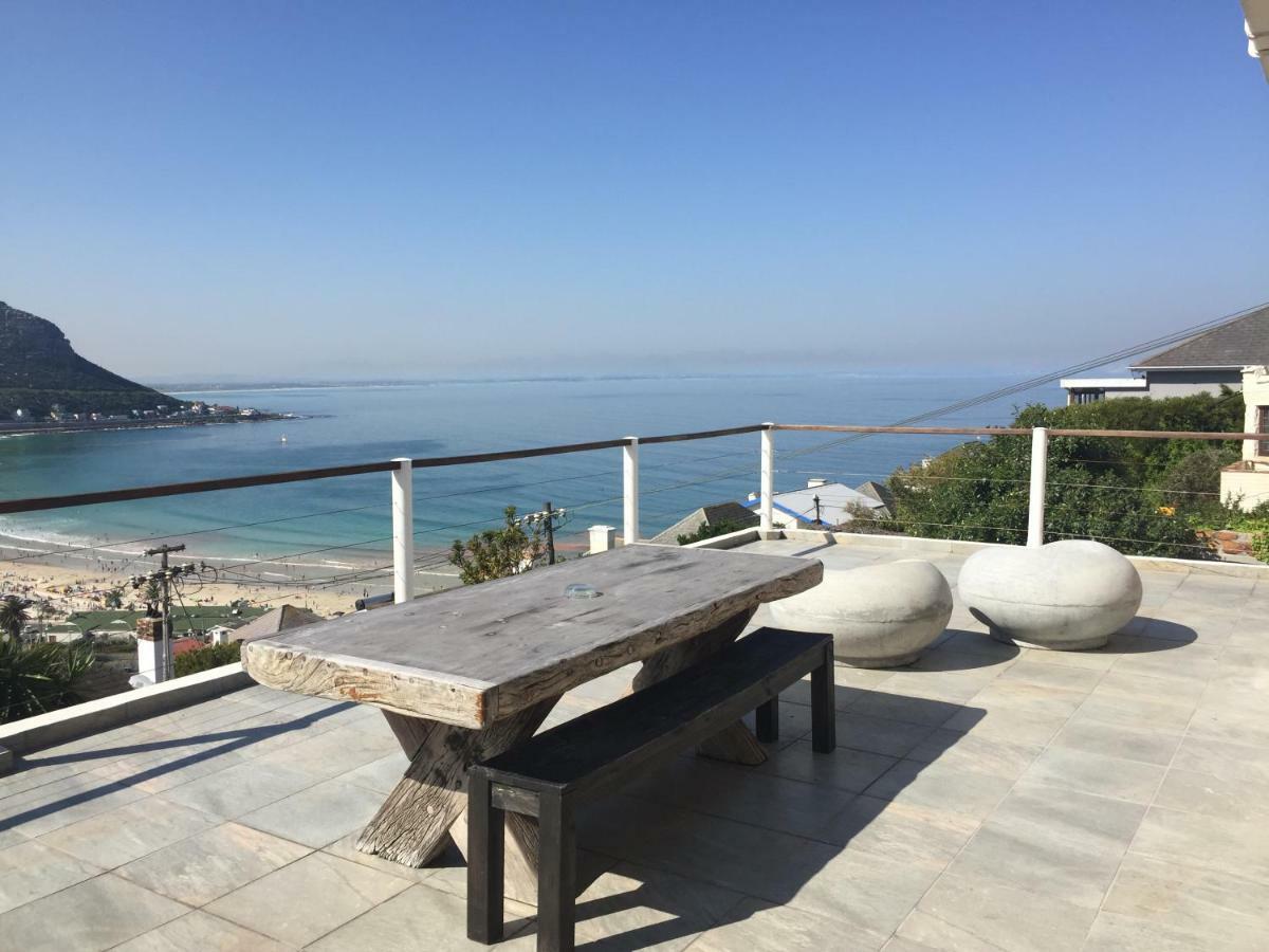 Watching Waves, Heron Chase Vishoek Exterior foto